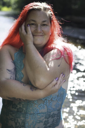 boudoir photos in water